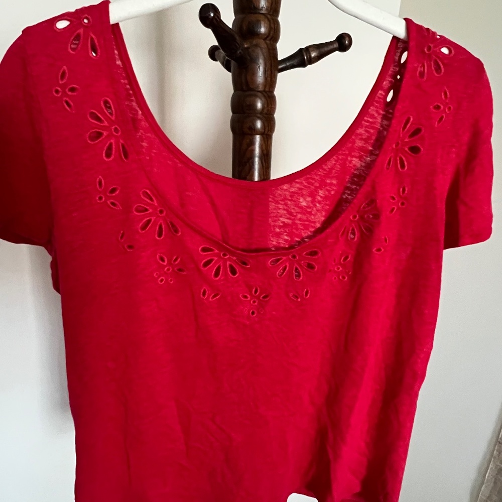 Sezane Esteban Linen Short Sleeve T Shirt in RED